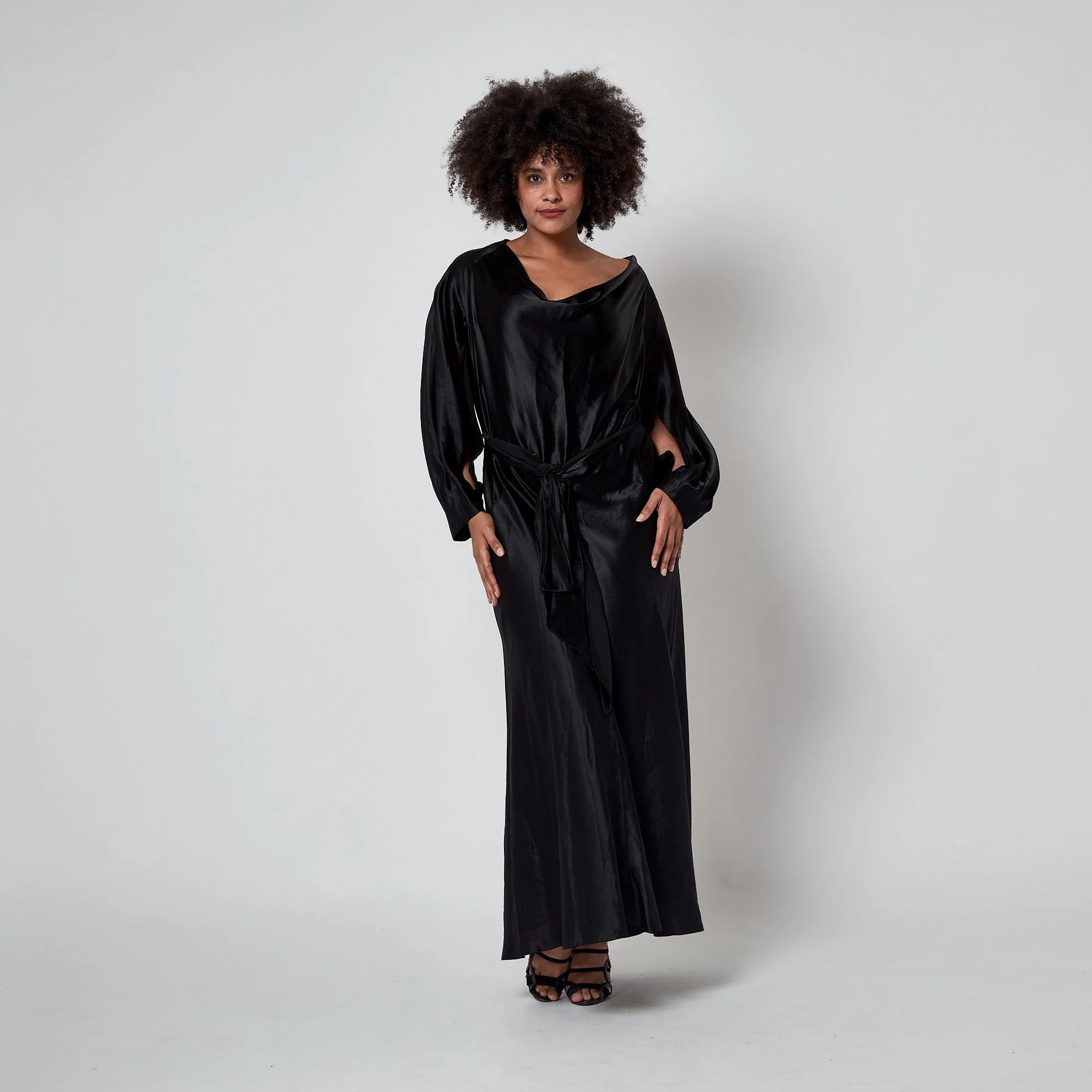 1930s Haute Couture Black Liquid Satin Maxi Dress with Open Sleeves - Image 6