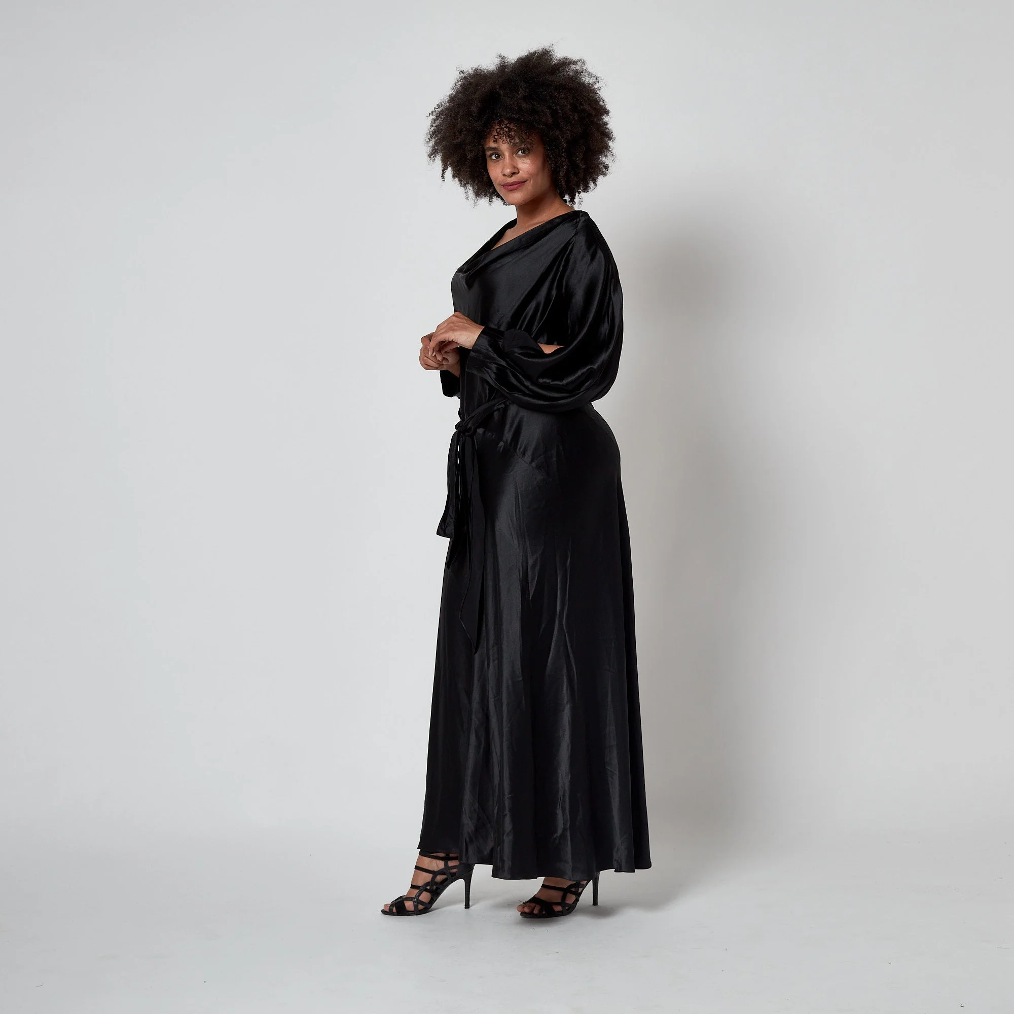 1930s Haute Couture Black Liquid Satin Maxi Dress with Open Sleeves - Image 7