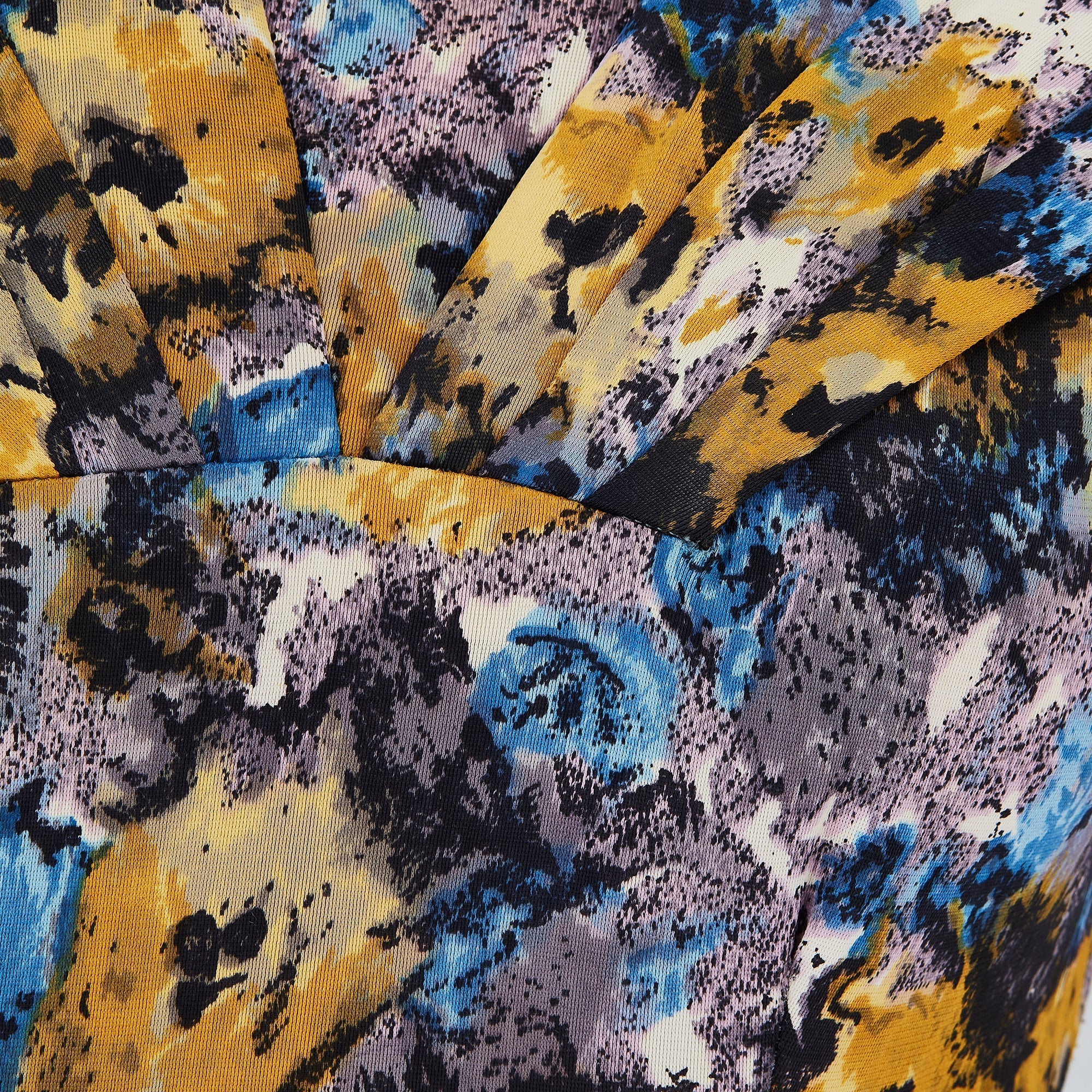 1950s Black Yellow and Blue Floral Jersey Dress Suit - Image 6