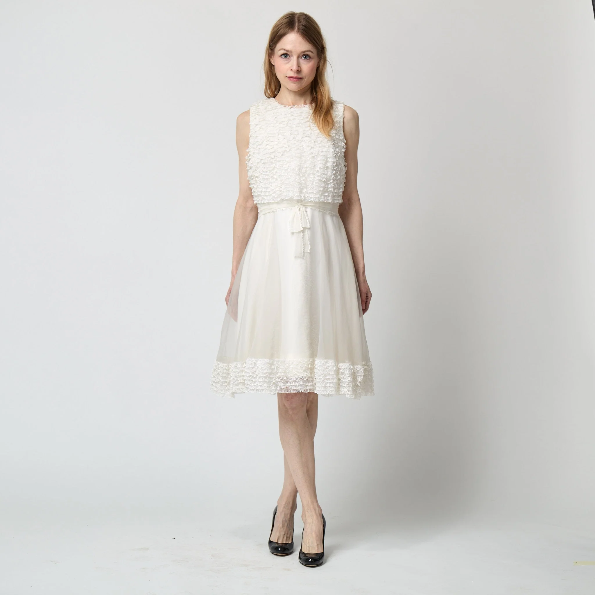 1960s Jean Varon White Sleeveless Ruffle Lace Dress - Image 16
