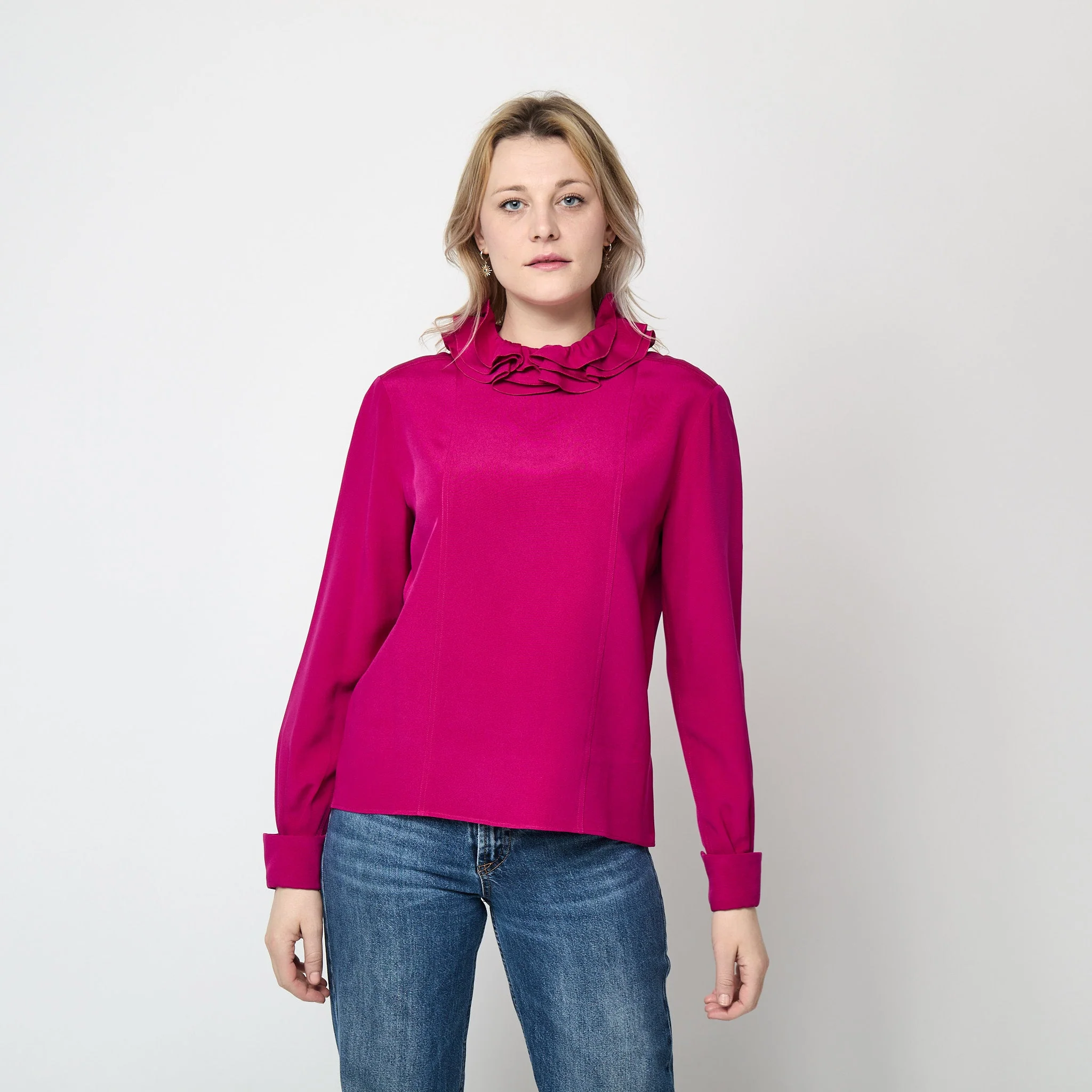 1980s Chanel Fuchsia Heavy Silk Blouse with Ruffle Collar - Image 22