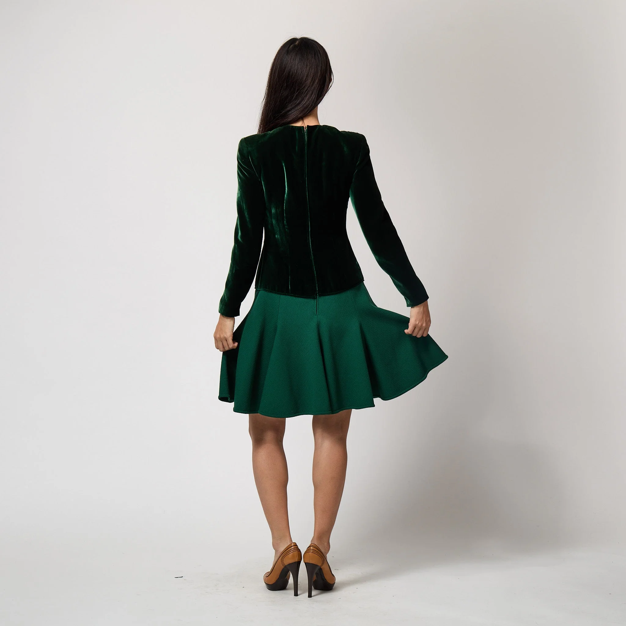 1983 Valentino Haute Couture Emerald Green Velvet and Wool Dress - Image 15