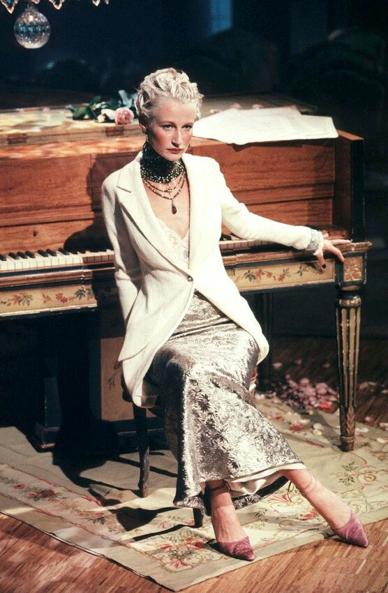 1998 Christian Dior Runway Documented Seafoam Green Elongated Jacket - Image 8